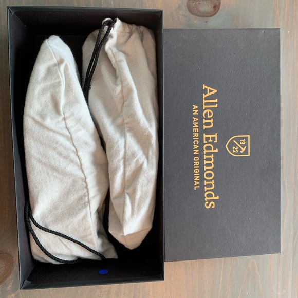 Allen Edmonds Park Avenue Cap-Toe Oxford - Picture 9 of 10